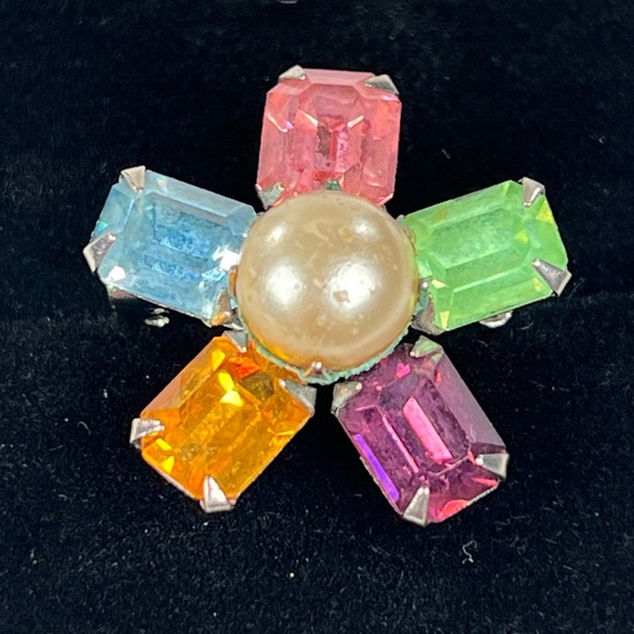 STAR Brooch Pin Faux Pearl Emerald Cut Glass Multicolored 5-pt unsigned EUC - Picture 2 of 8